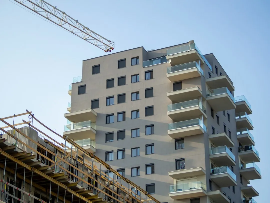 新型建材产品中心：保温材料与节能建材的技术参数与选型参考